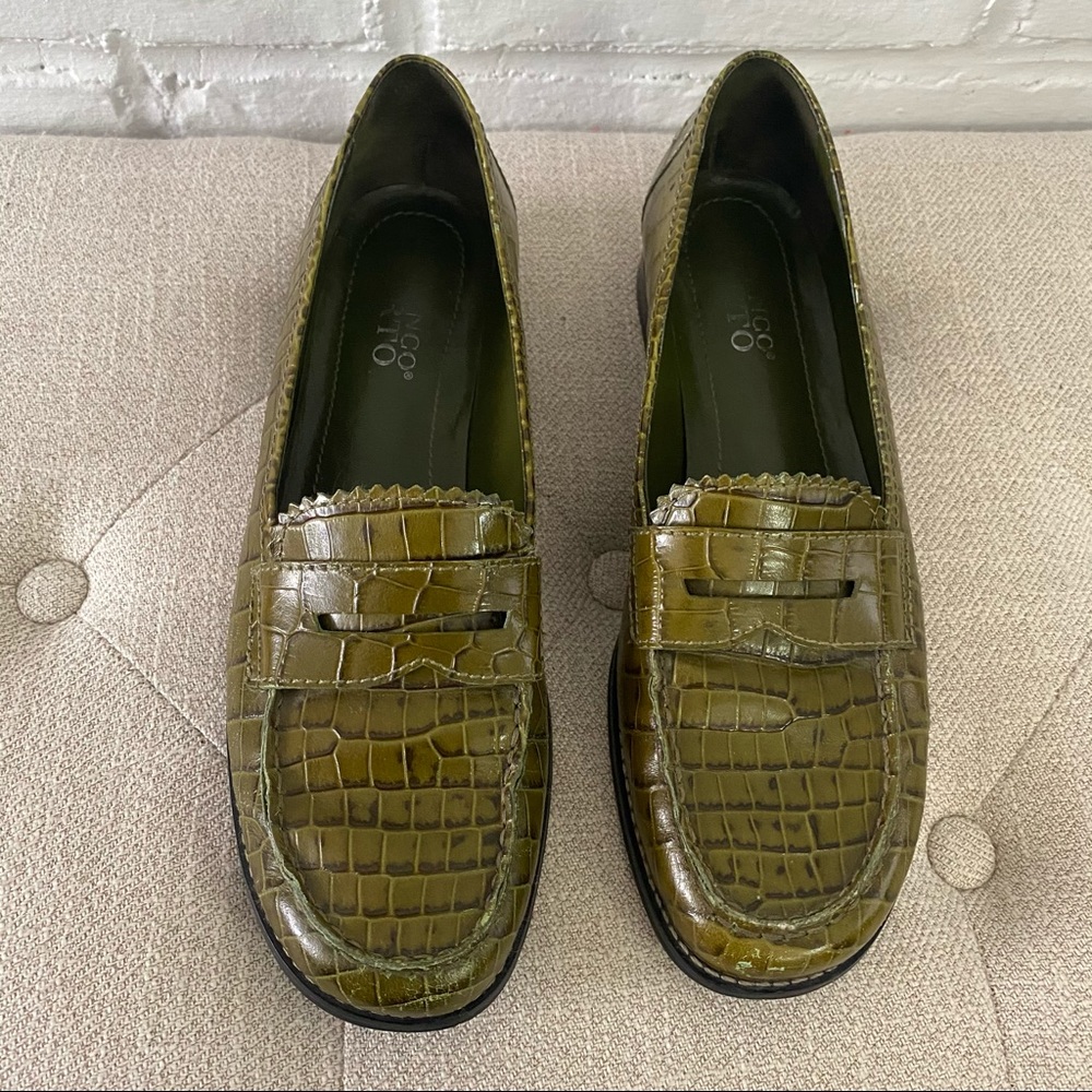 Franco Sarto Green Croc Leather Slip On Loafers - Picture 1 of 10